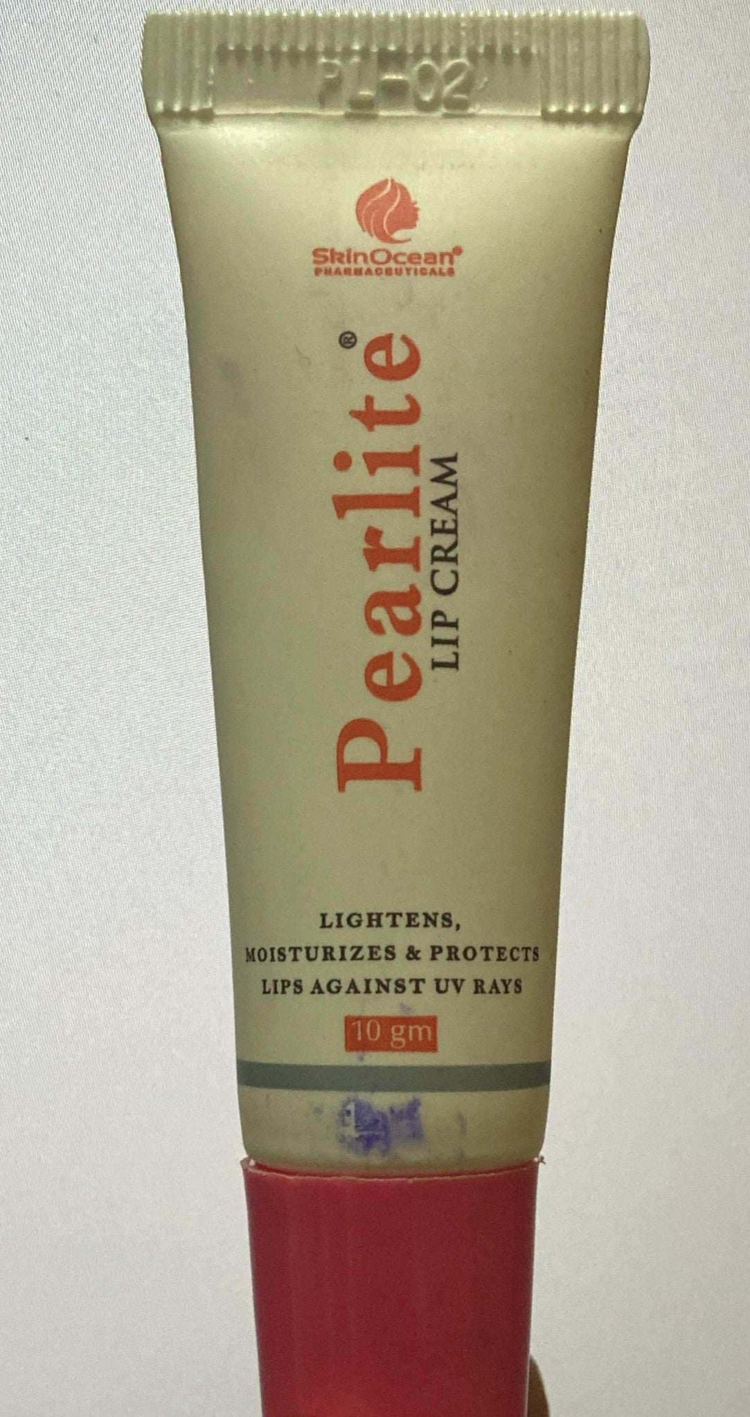 Pearlite Lip Cream